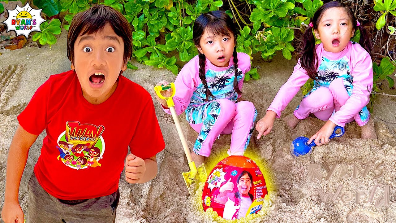 Treasure Hunting on the Beach with Ryan's World