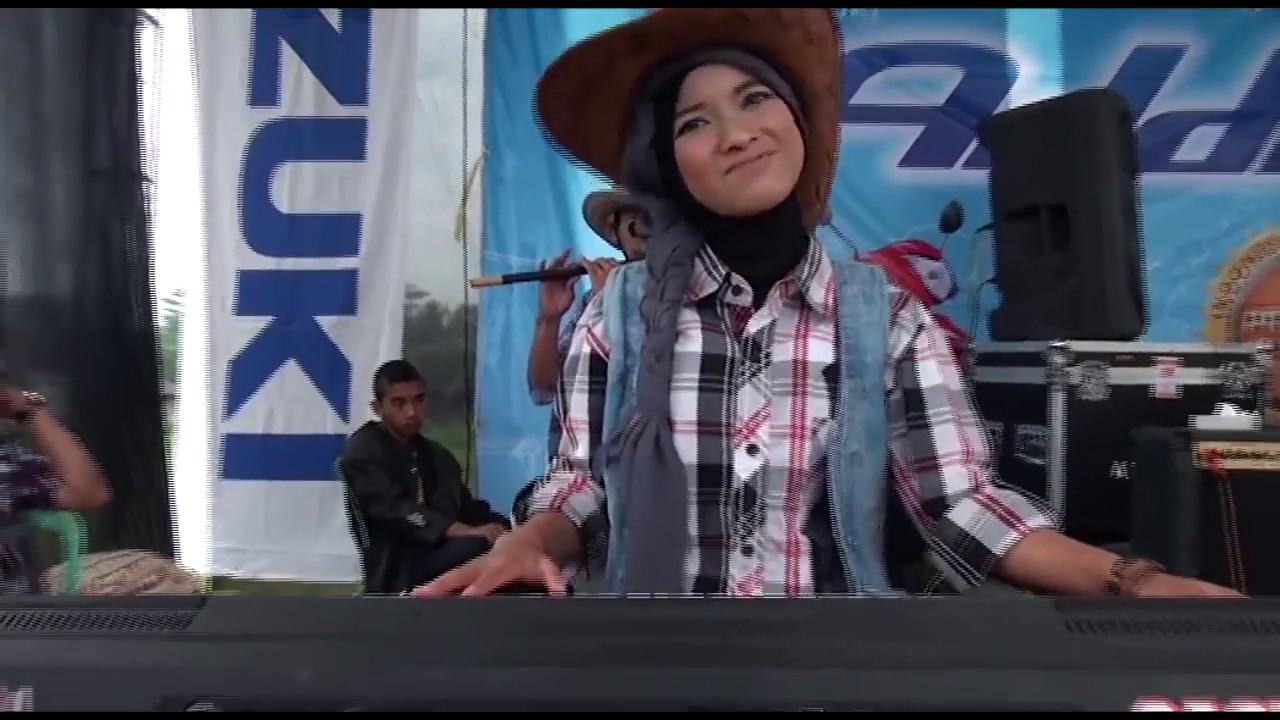 POLL GAS.. POLL REM.. - Qasima Live at Suziku Event