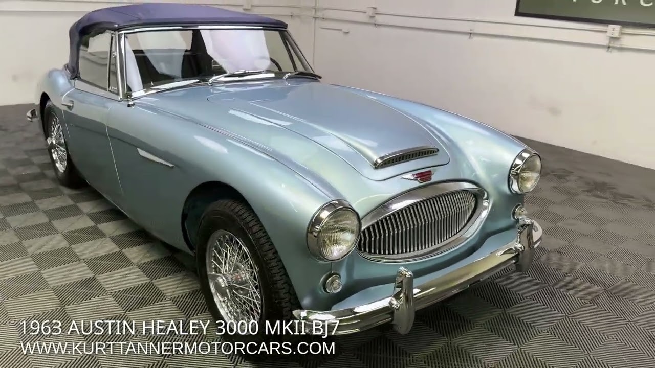 1963 AUSTIN-HEALEY 3000 MK2 BJ-7 SPORTS CONVERTIBLE. ICE BLUE WITH NAVY BLUE TRIM, 4-SPEED OVERDRIVE