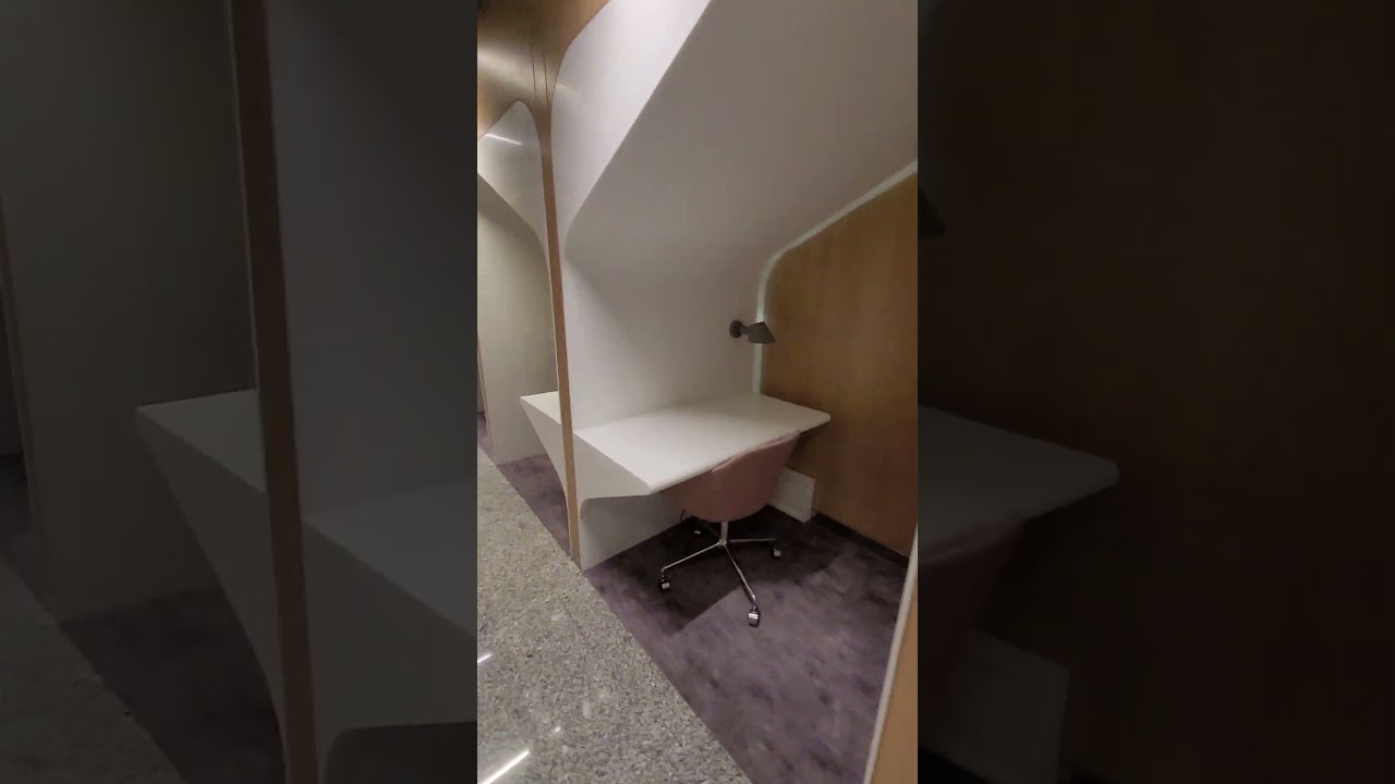 **Executive Lounge Gates 34/35** at Chopin Airport in Warsaw **FANTAZJA Lounge**