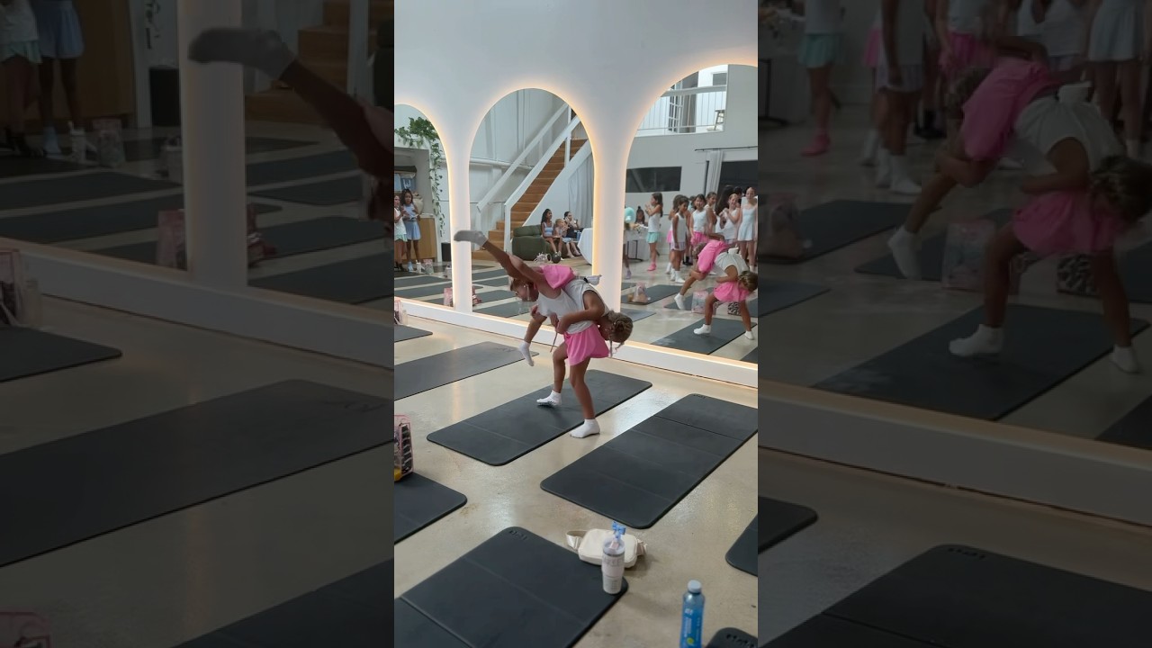 TWIN CARTWHEEL TRICK 🤸&zwj;♀️🤸&zwj;♀️