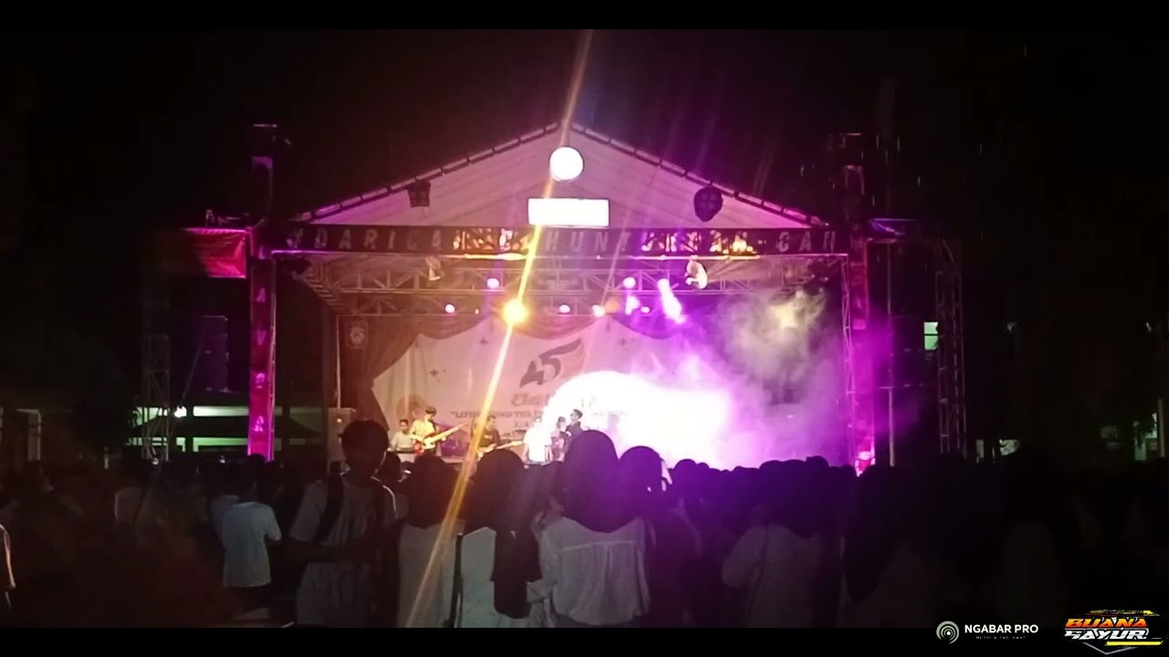 LAVORA PENGEN BALI LIVE HUT KE 45 SMAN 1 MAOSPATI