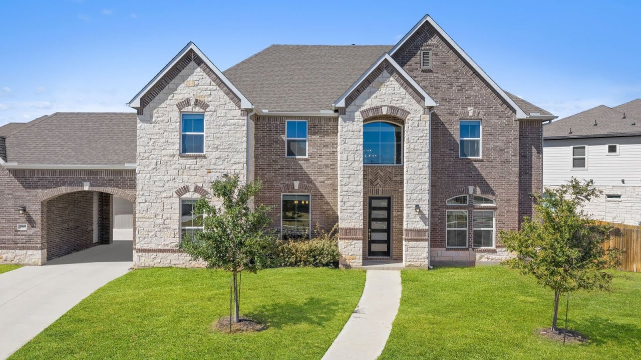 Turnkey Luxury Estate with Resort-Style Amenities