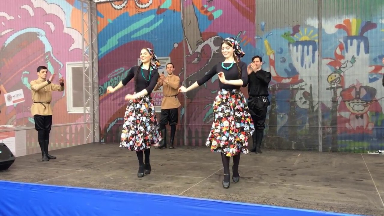 Танец 