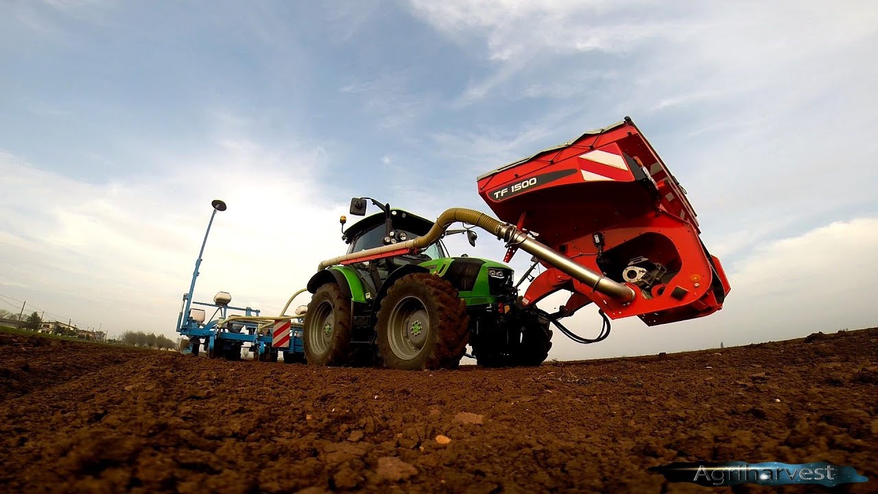 Seeding corn DEUTZ FAHR 5110 TTV & Monosem NG 4 Plus [GoPro] -FULL HD-