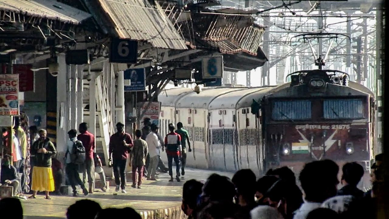 The Extinct Combination!! #21875 WCAM2 with 12123/24 Deccan Queen | #centralrailways
