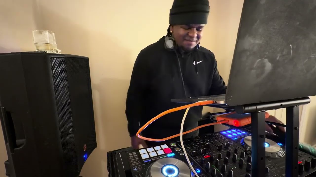 BALADAS BOLEROS DJ NEGRO FLOW 