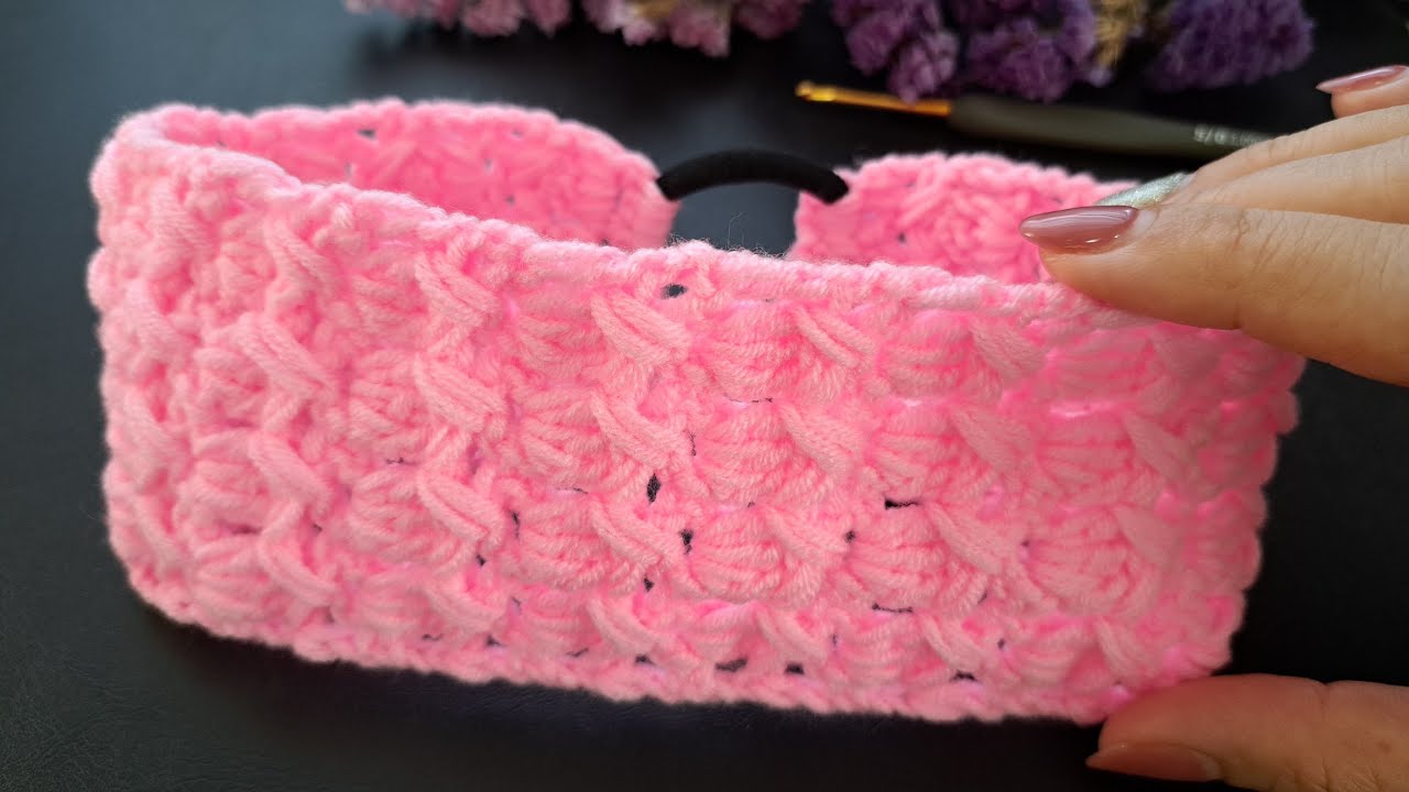 ฺBeautiful!!!💯👌  DIY crochet headband with simple stitch.