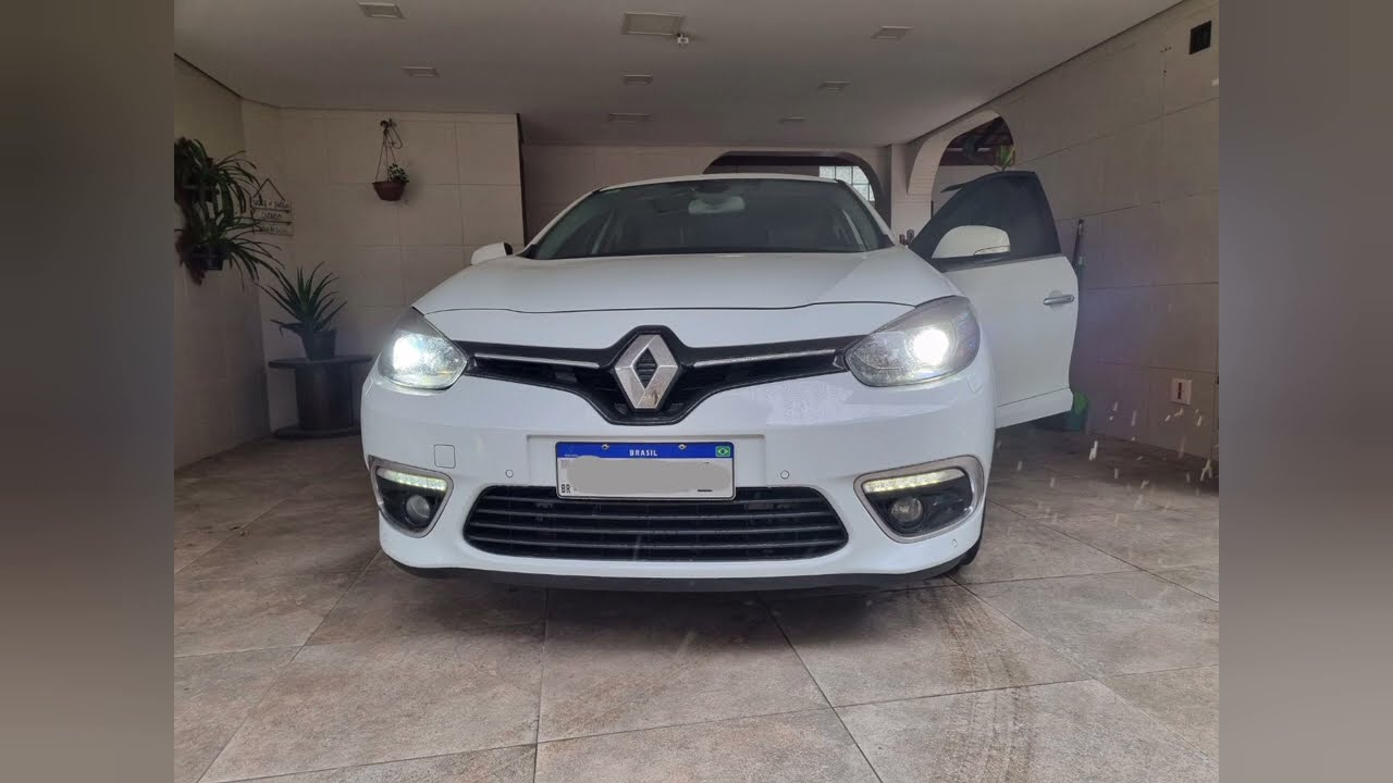 Dica rápida para retirar o farol do Fluence com segurança.