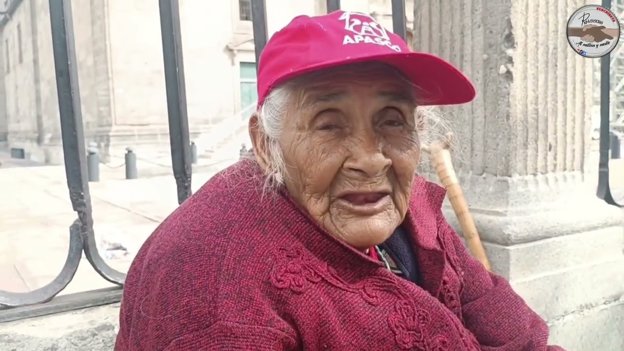 70 Años Vendiendo En El Zócalo De La CDMX. 😱😲🥰
