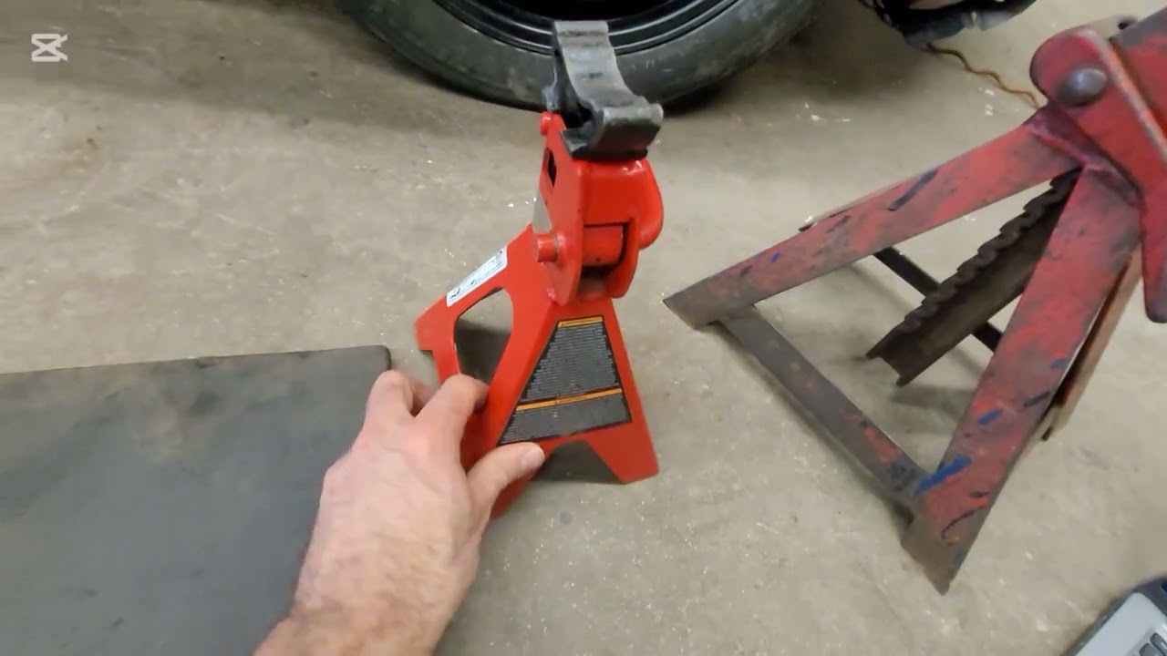 How to use floor jack and jack stands - the right way.