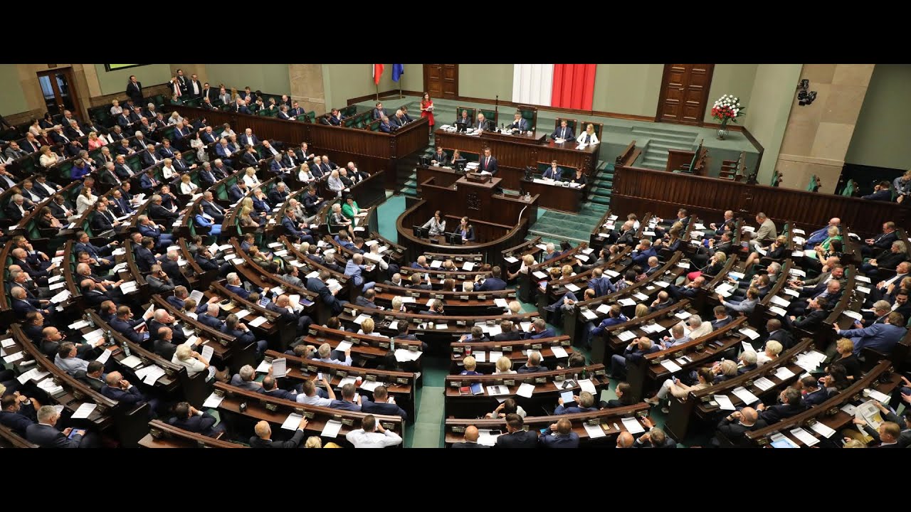 Polish Sejm adopted a draft law on extending term of office of local government until April 30, 2024