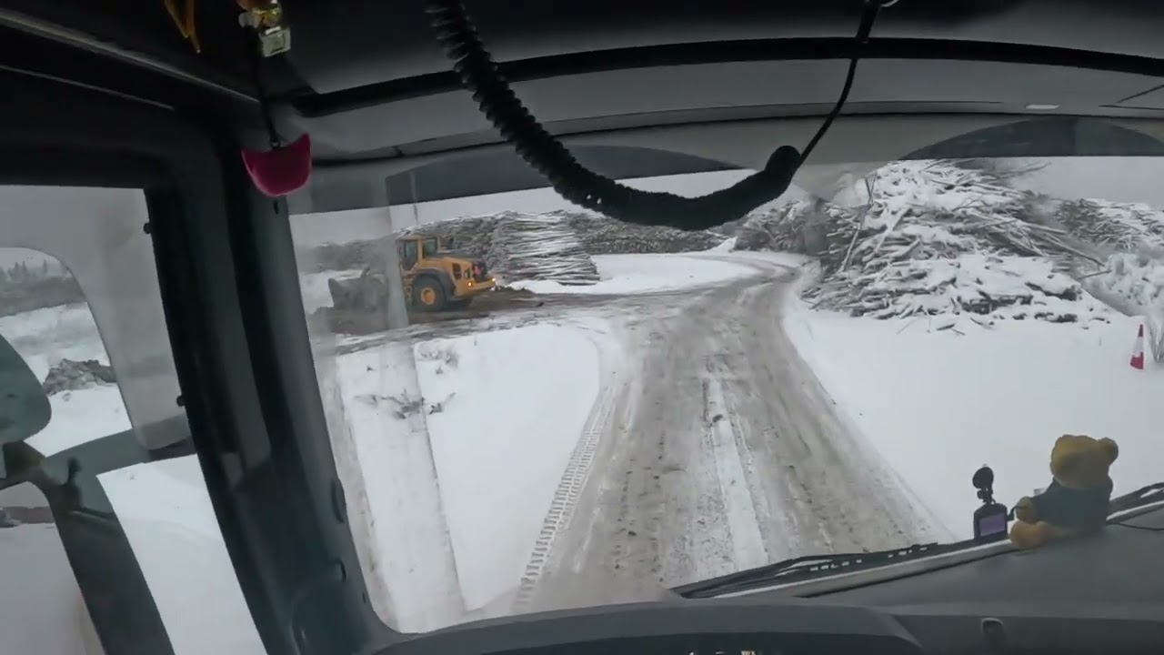Maata maankaato paikalle.