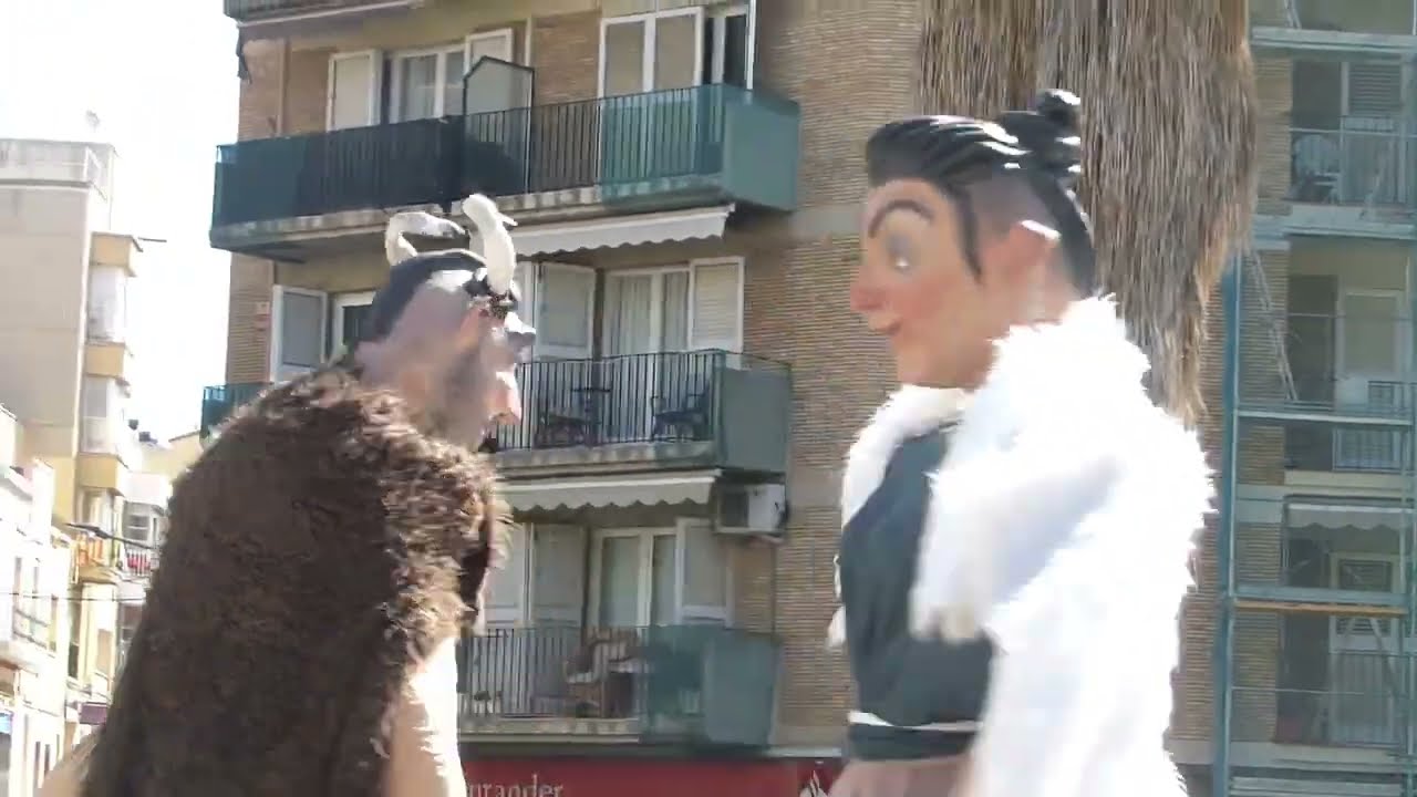 Gegants Bojos 13a Edició Culturassa plaça Lluis Companys Terrassa 15 04 2023