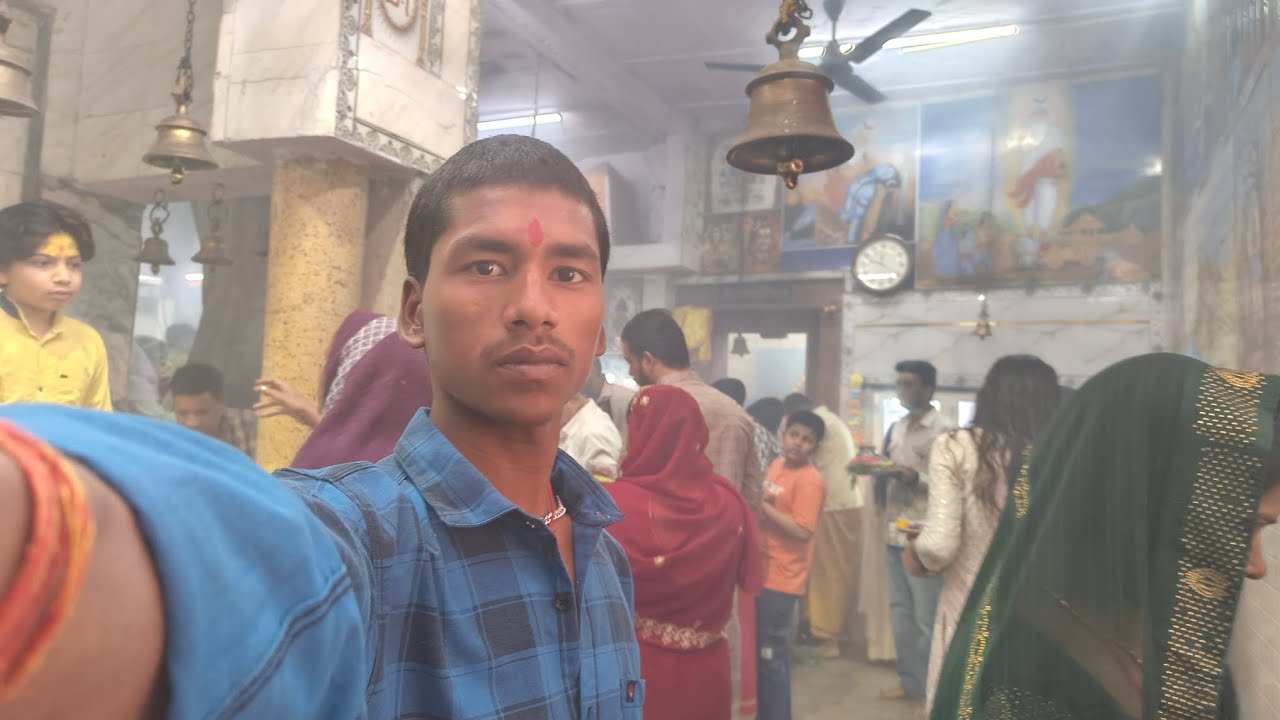 #आज महाशिवरात्रि है और दिल्ली के प्रसिद्ध मंदिर वाल्मीकि शिव मंदिर में आज हम दर्शन करने आए हैं 🙏🙏#