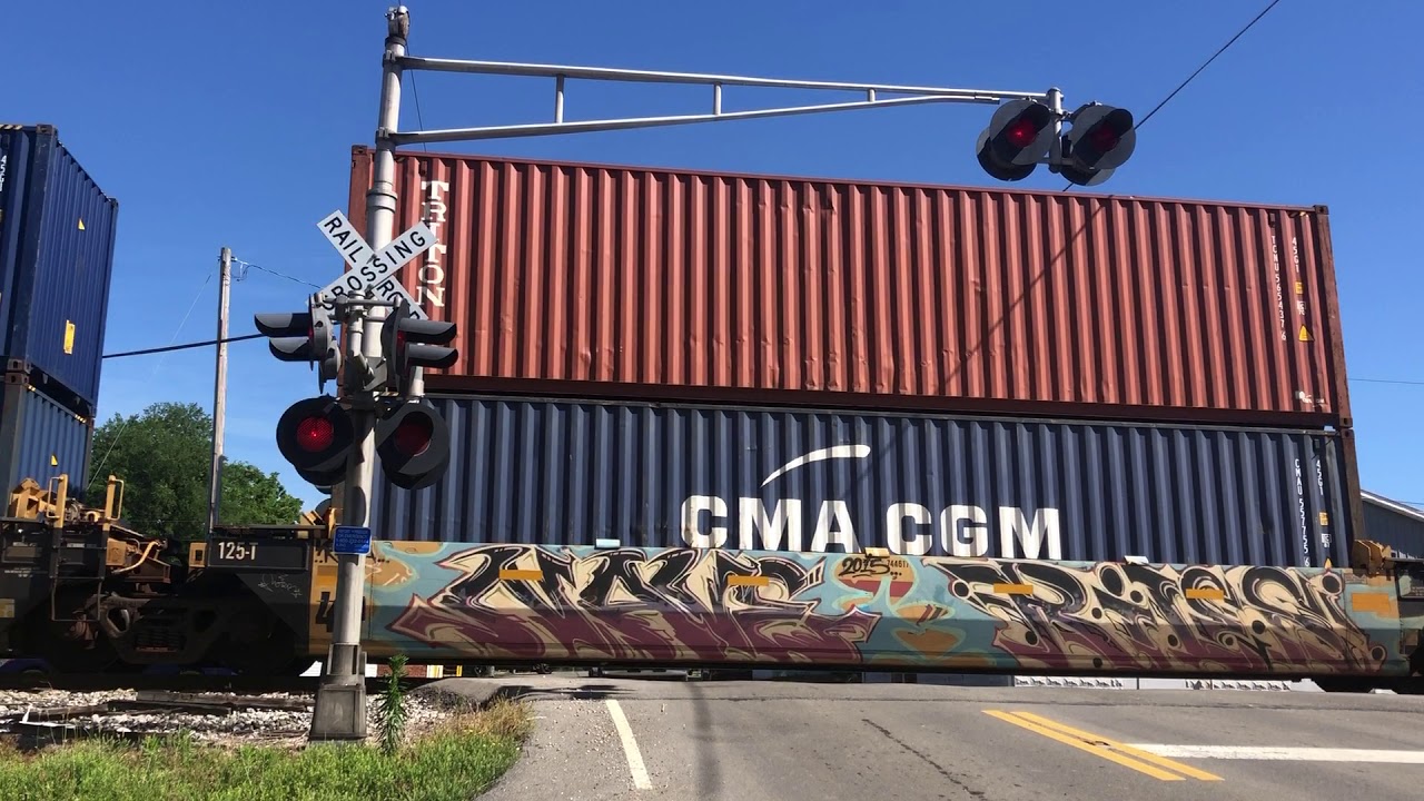 Main Street Railroad Crossing, McEwen, TN