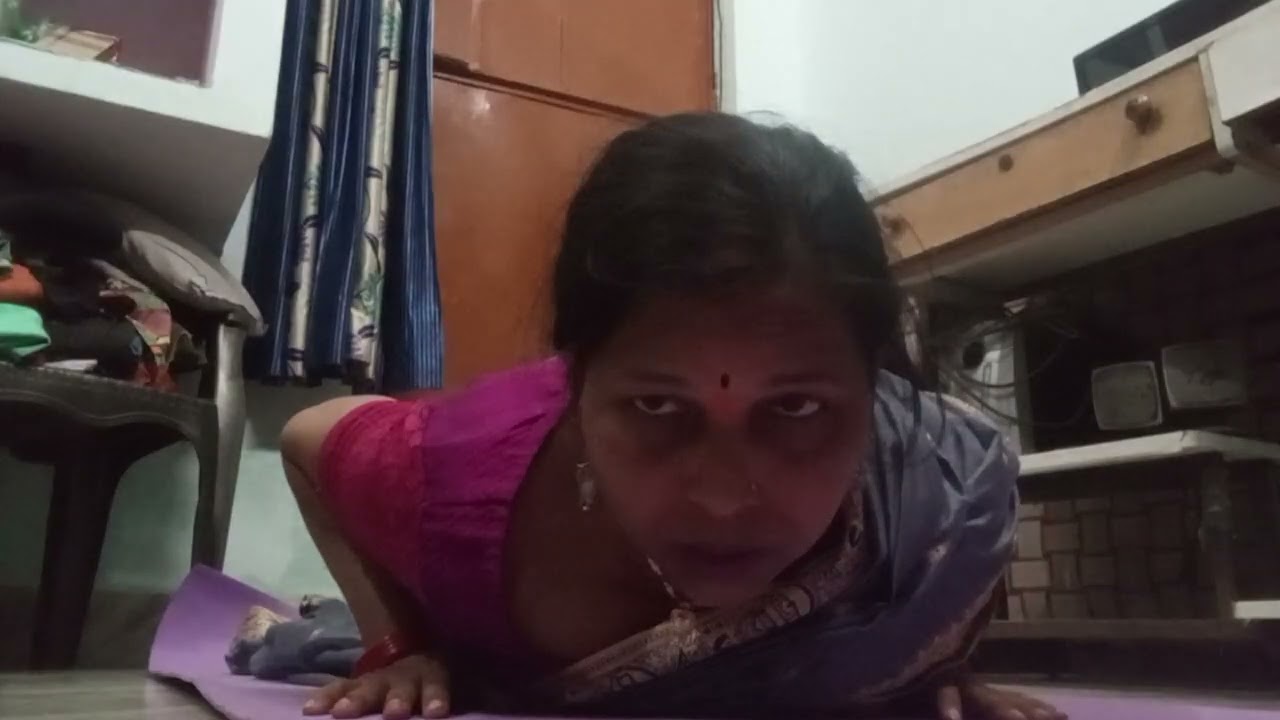 PAadha bhujangasan#Pura bhujangasan#peeth ki haddiyan majbut rahti Hain#pachan kriya kabj chhutkara 
