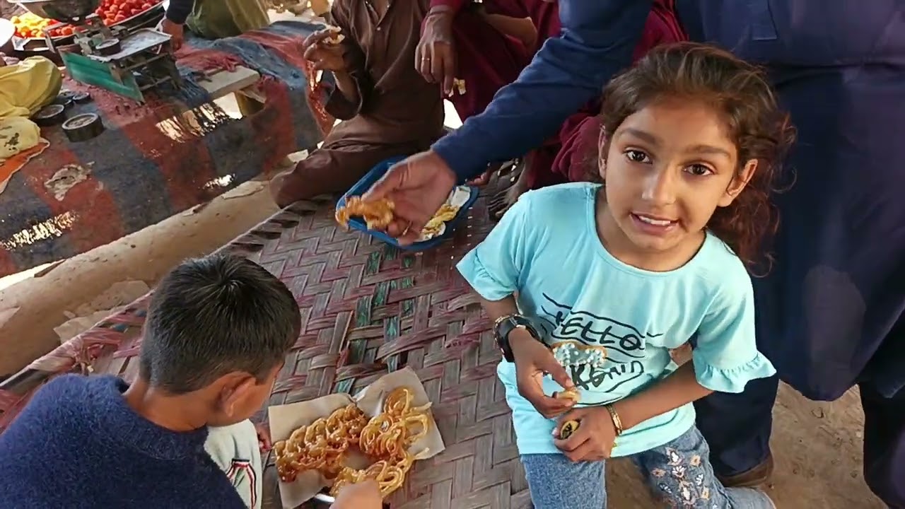 جلال شاہ دربار پےمیلہ  ویلوگ چیک.  کرو 
