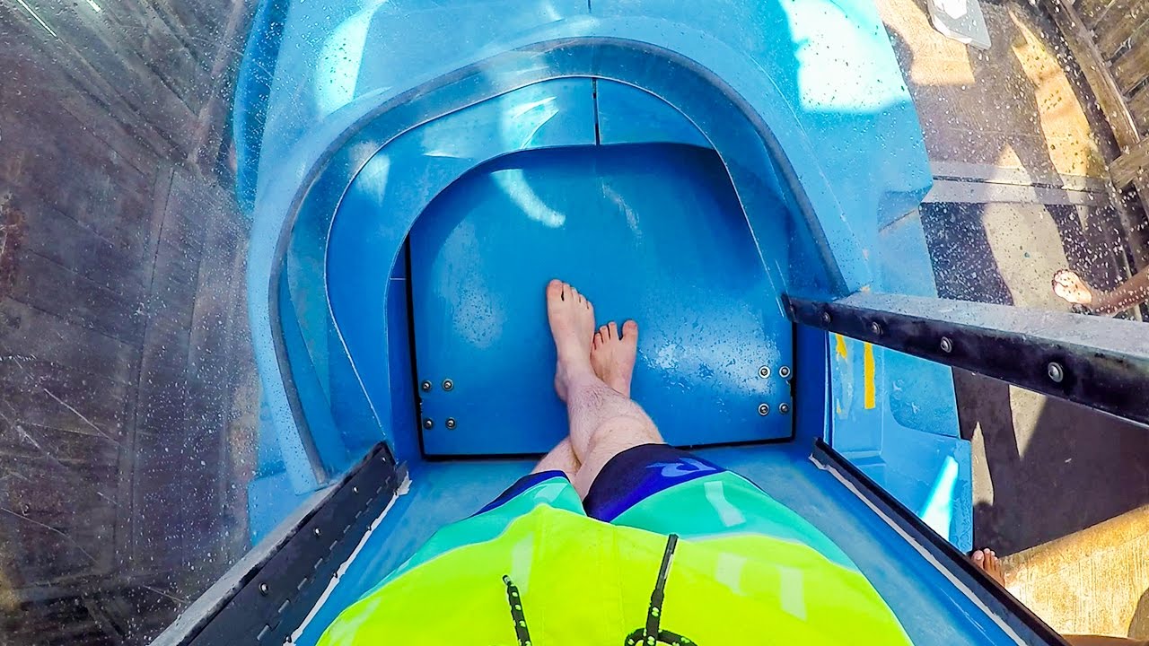 Yas Waterworld Abu Dhabi - Liwa Loop | AquaLoop Trapdoor Waterslide Onride