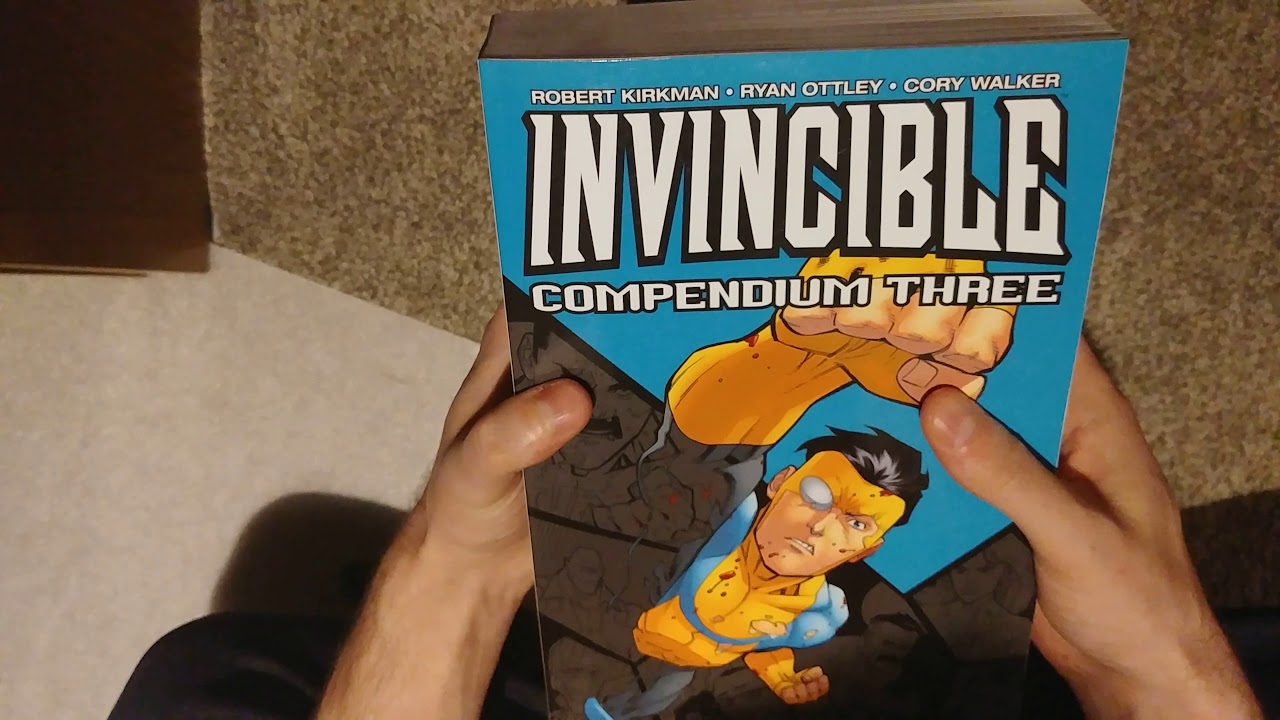 Invincible Compendium 1 2 3. Book build, spine, gutter, overall quality