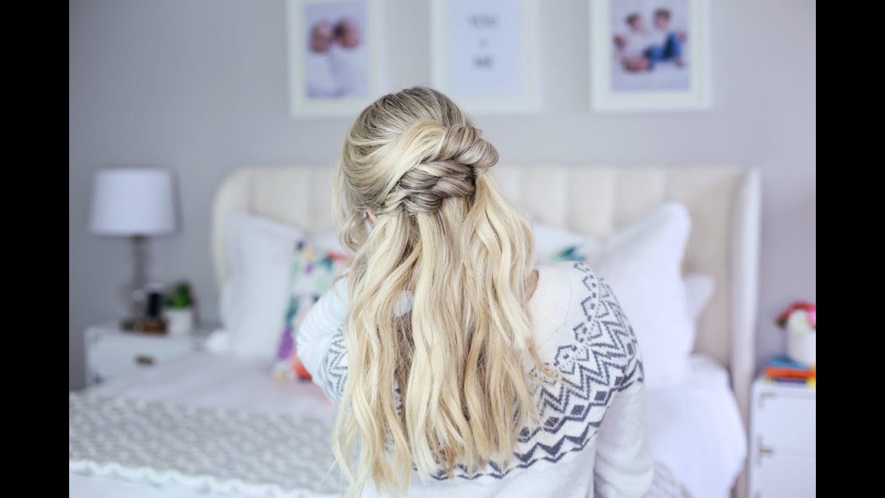 Pretty Half Up Hairstyle for the Holidays