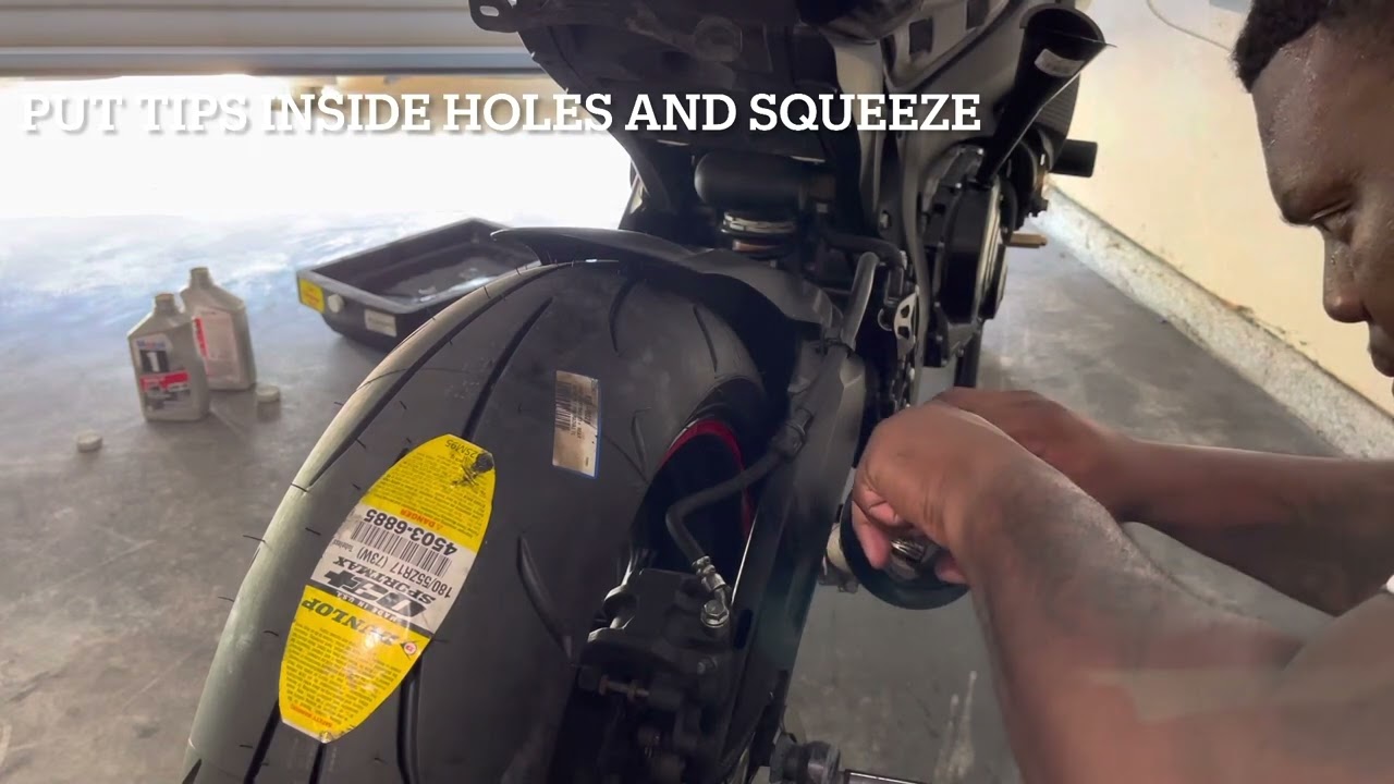 How to remove M4 exhaust baffle￼
