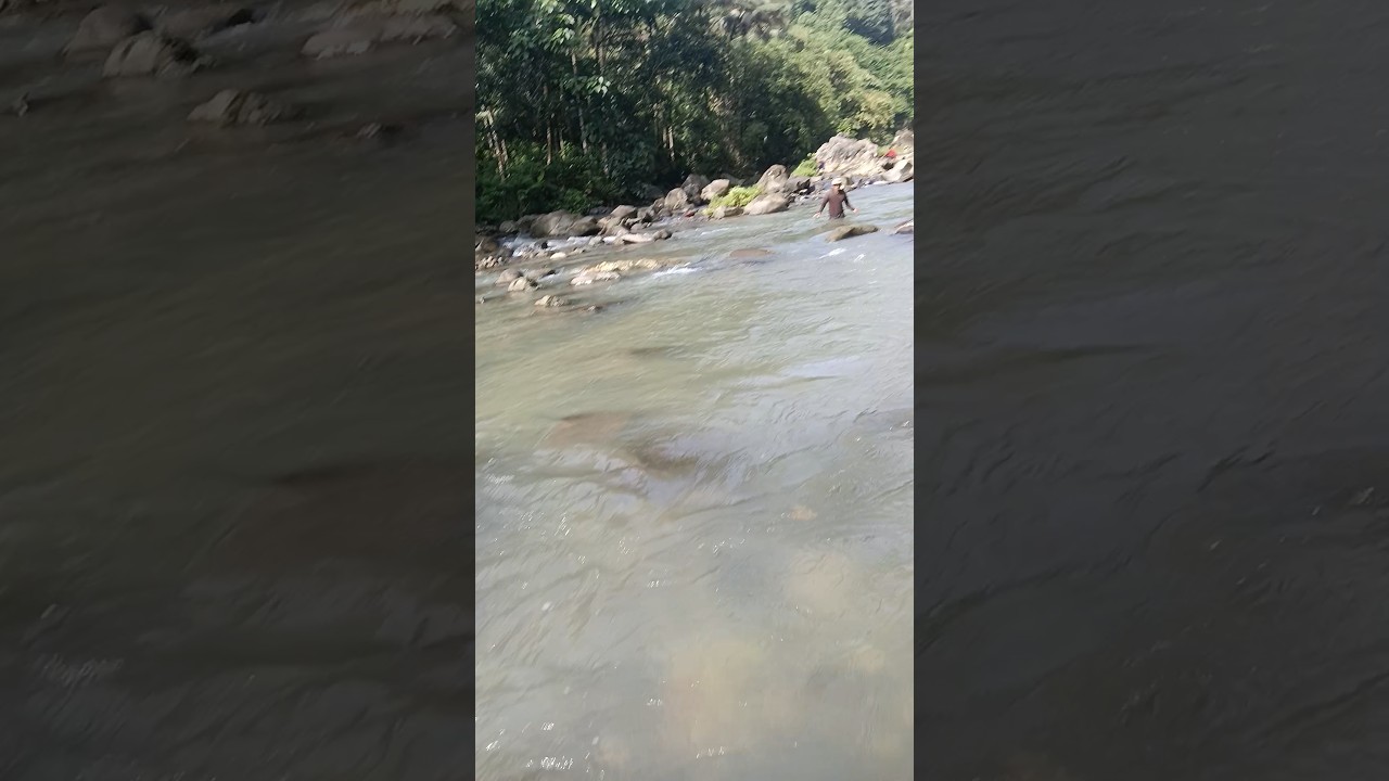 cari pasir buat benahi jalan gaess..!