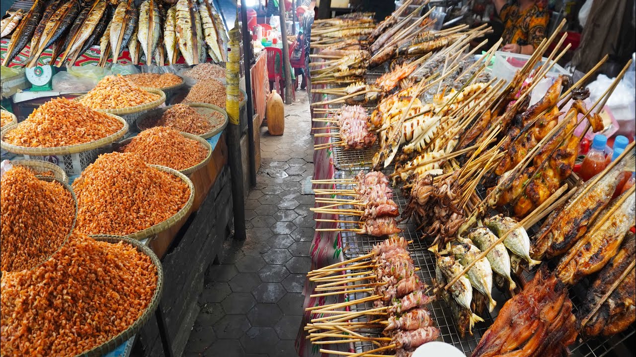 Get all you want at  the crab market, seafood crab market, Kep city crab market in Cambodia