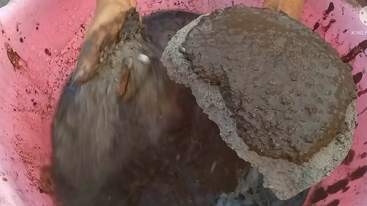 ASMR||Super soft dusty crunchy sandmud moon cake paste pouring||relaxing mouthwatering yummy paste 🥳