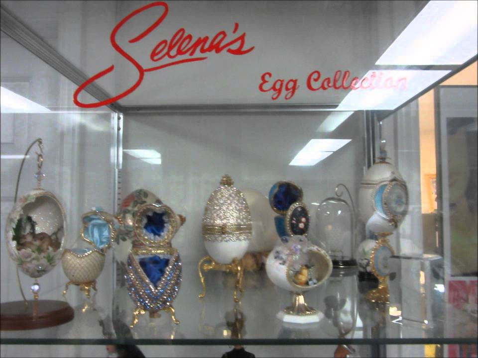 Selena Quintanilla Memorial Museum - Her Porsche - Grammy Gown - Bustiers - Corpus Christi Texas