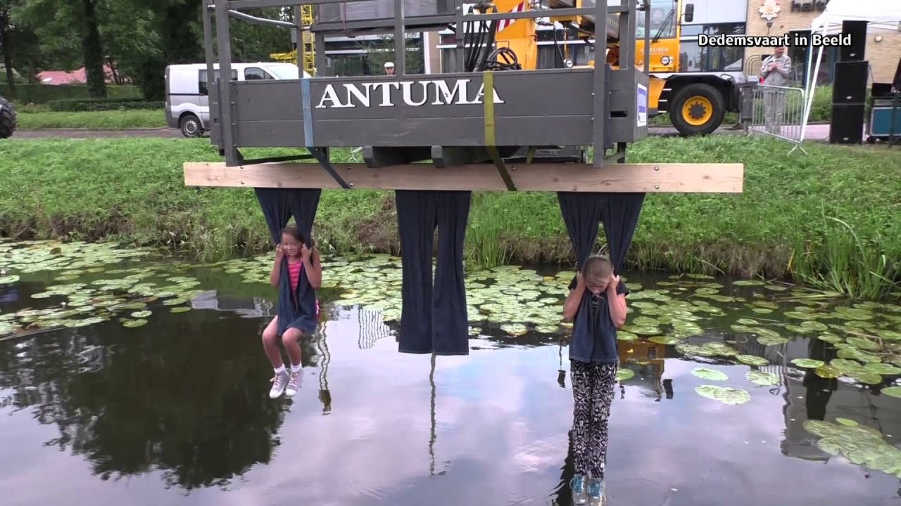 Spijkerbroek hangen Dedemsvaria 2015