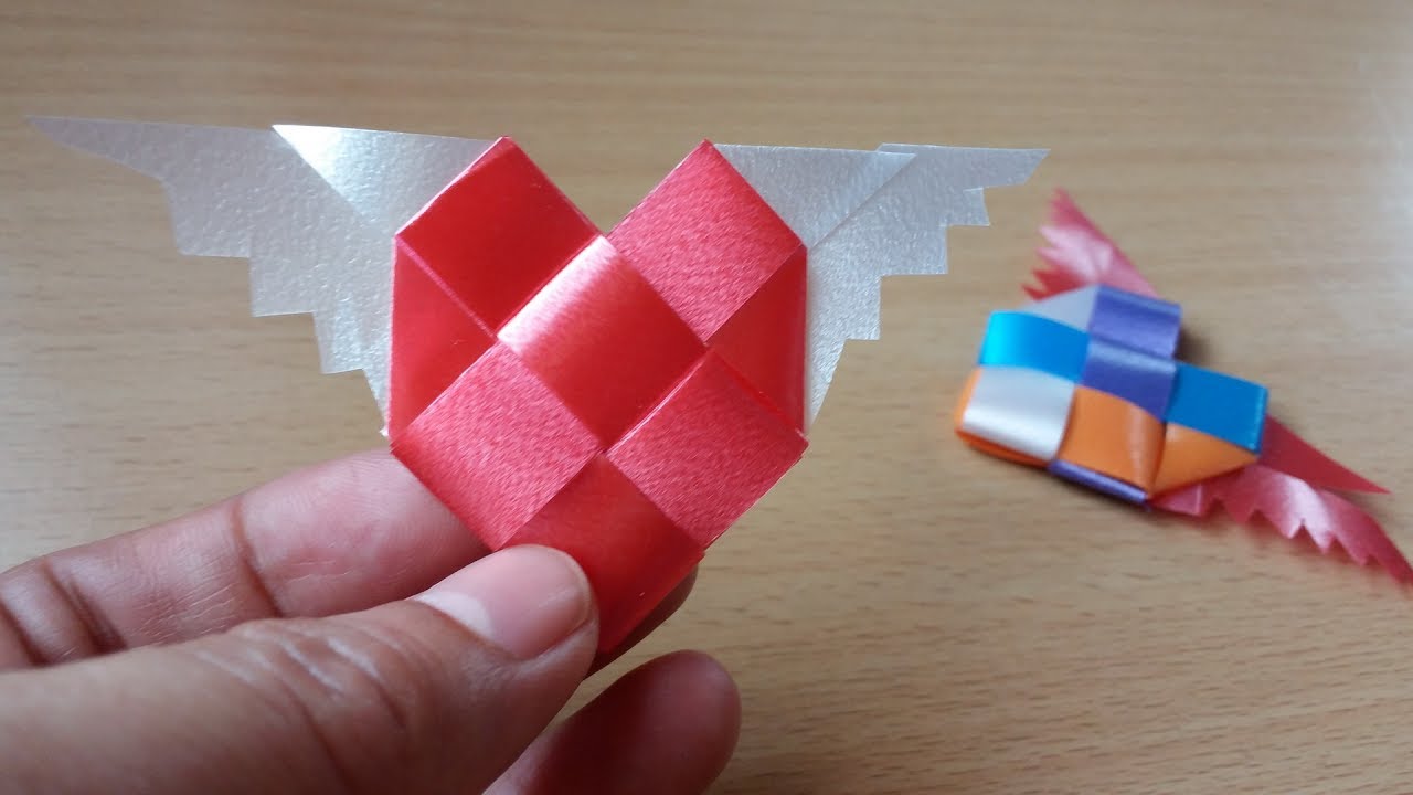 DIY Как сделать простое легкое сердце ленты