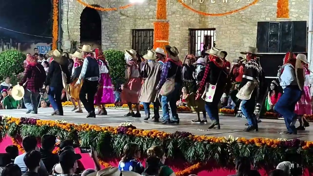 Xantolo, presentaci&oacute;n de cuadrillas atlapexco Hidalgo 2024