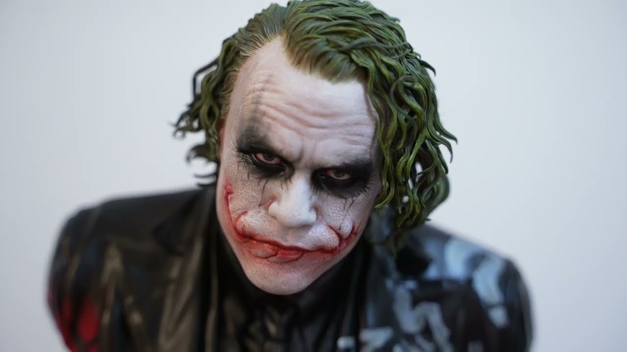 Prime 1 Studio&rsquo;s Joker 1/3 Bust