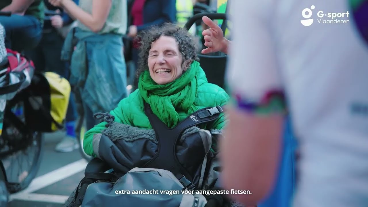 Aangepaste fietsen van Gfietst.be rijden mee in Bike Parade tijdens Velo City