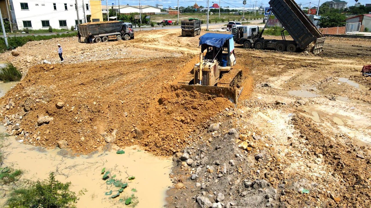 Good job !! Successfully Completed 100% Showing Heavy Old bulldozer use power push Stone Filling Up