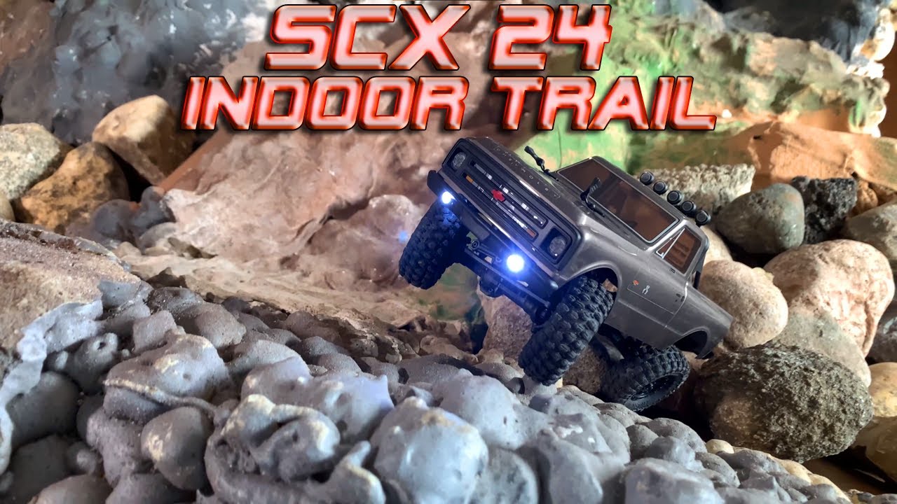 Обновление крытого поля Axial SCX24 | Запуск гусеничного поля SCX24!