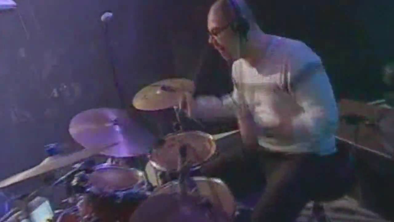 Happyendless - Power Forever (live at MTV B-Day '09)