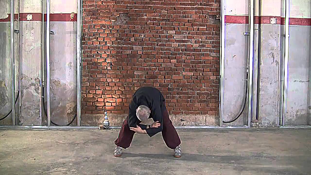 Esercizi di base del Tai Chi, con Uberto Bassi - Simple Tai Chi exercises