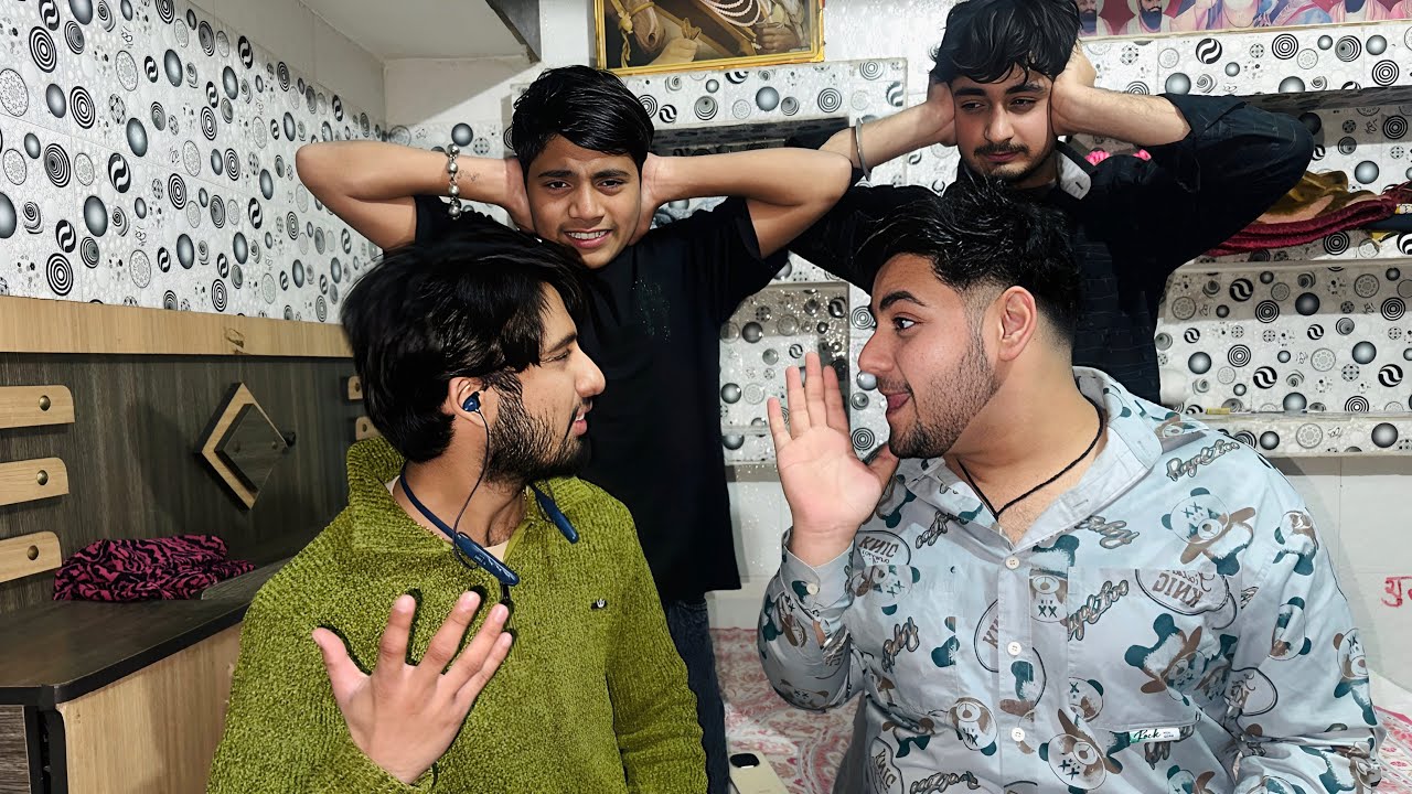 Brother ke Saath Headphone Challenge 🎧 | Bina Sune Guess Kiya 😂😱