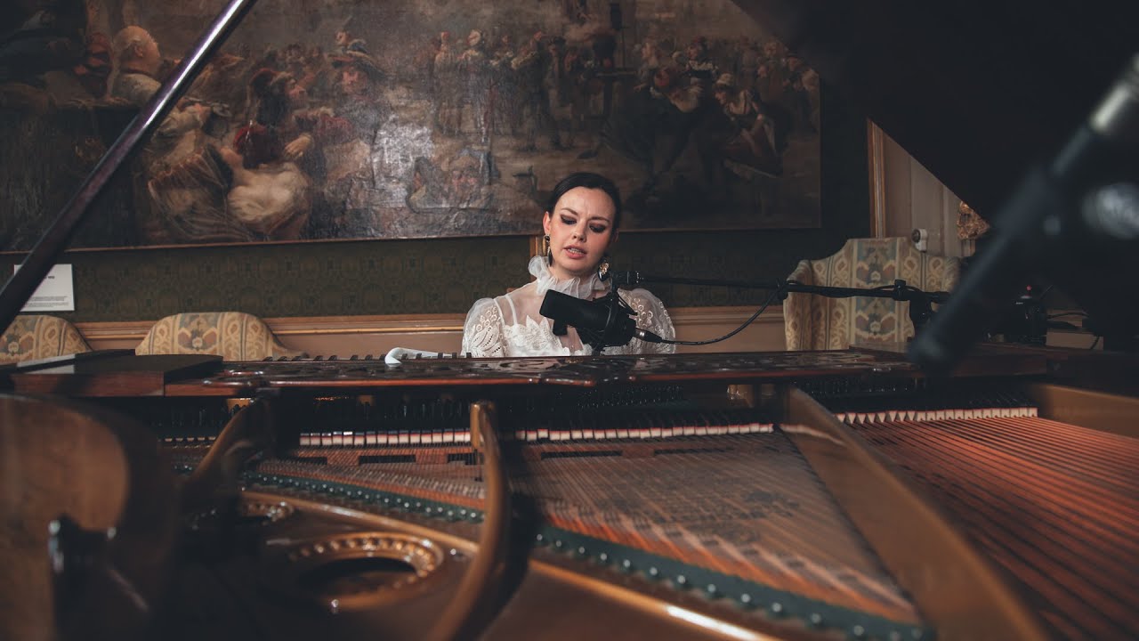 Elsa Birgitta Bekman - Army Dreamers (Kate Bush) | The Influences