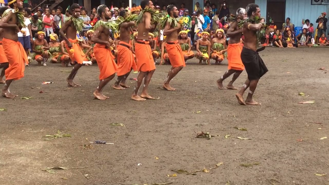 2016 Lae Sec New Ireland boys dance