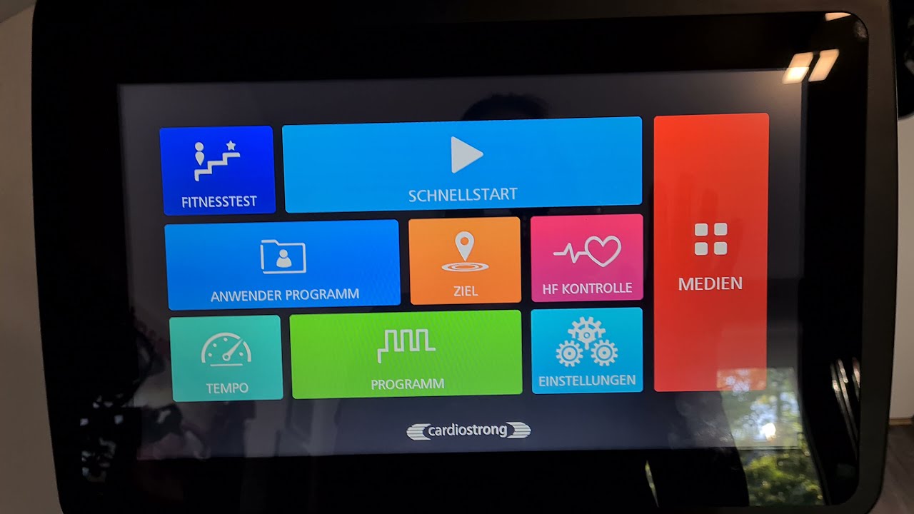 Cardiostrong TX90 - Pace anzeigen lassen