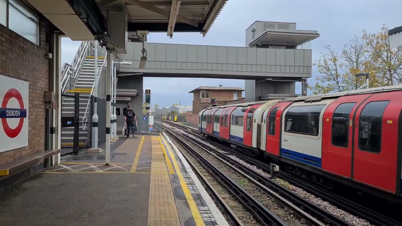 DEBDEN Tube Station (2022)