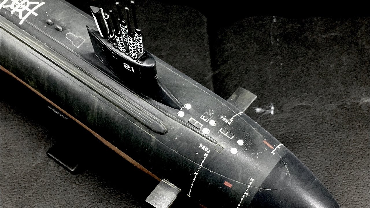 USS SSN-21 Seawolf -Class Attack Submarine 1/350.