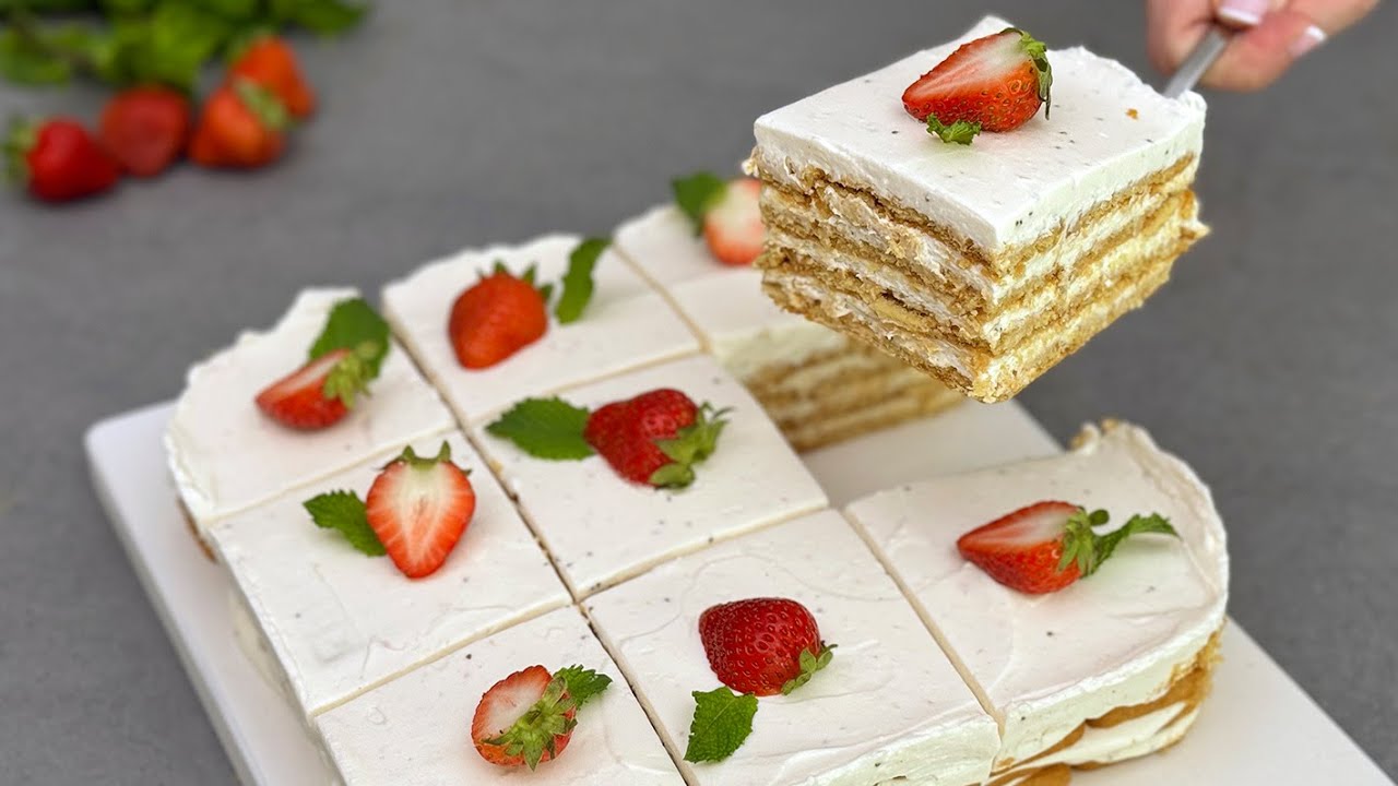 Tarta de galletas y crema de fresa: fácil y sin horno
