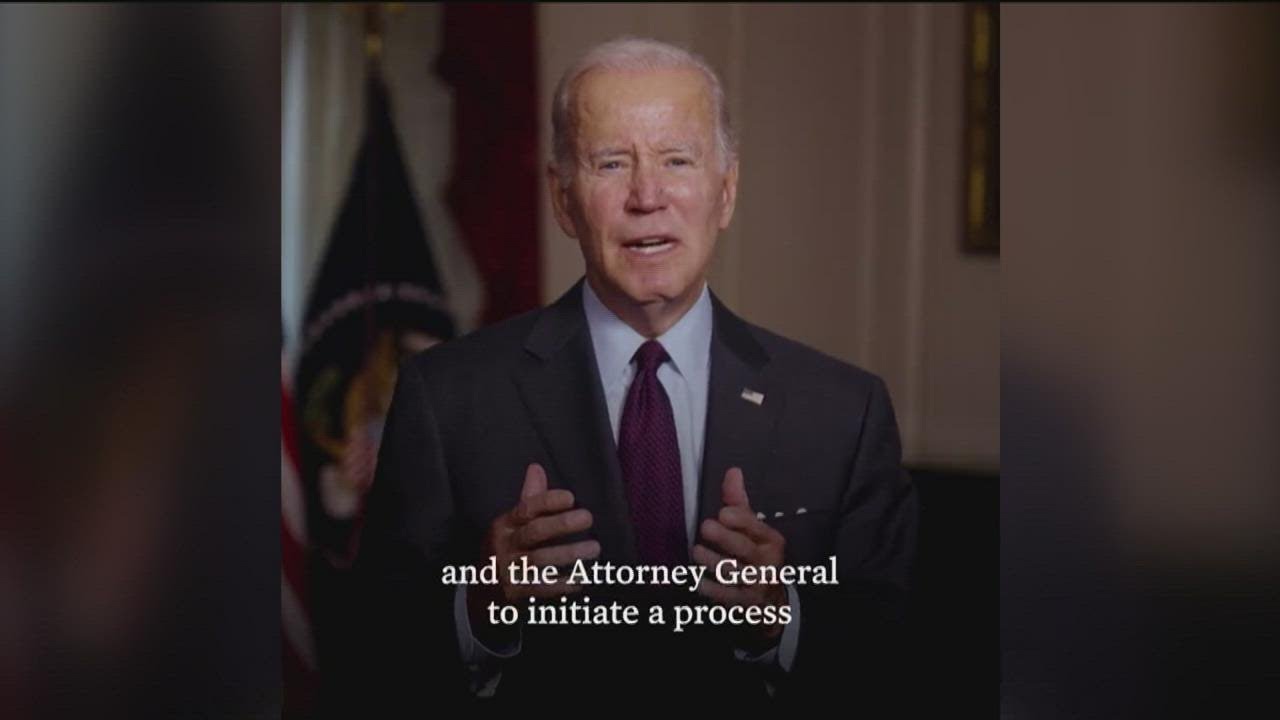 Biden pardons thousands for 'simple possession' of marijuana
