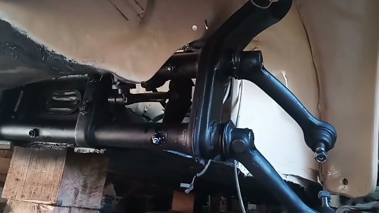 COMO RESOLVER AS ROSCAS ESPANADAS DO QUADRO DA SUSPENSÃO DO FUSCA (GRAXEIRAS). 🚨🚨🚨