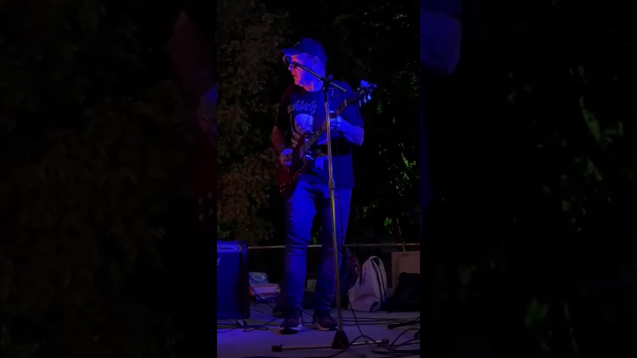 TRES PELADOS.  TREN DE LAS 16