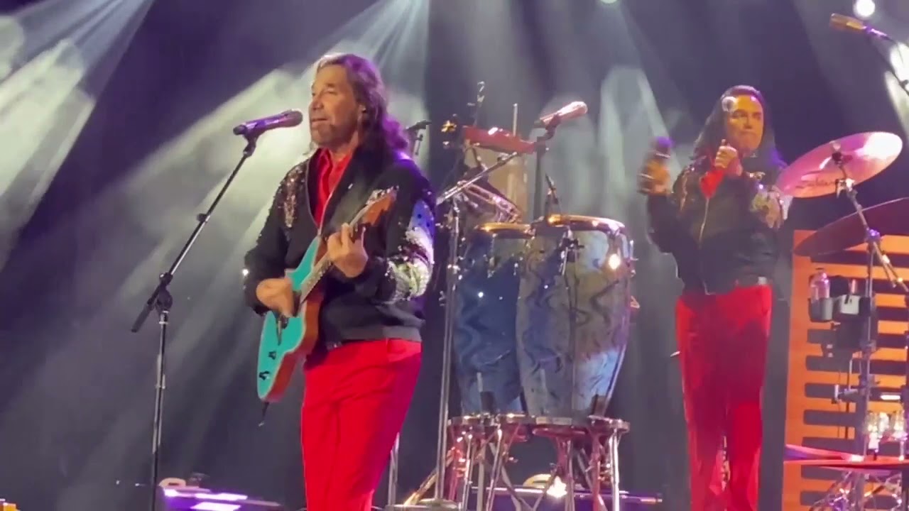 Los Bukis - Quiereme (Primer Concierto En Vivo Los Angeles 2021)